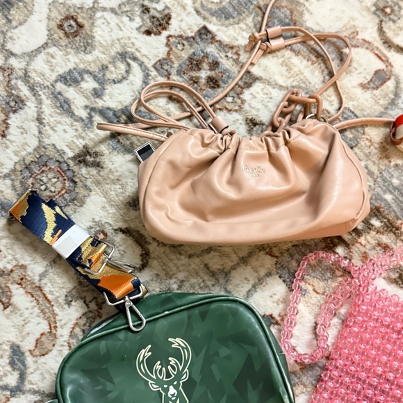 Purses bundle - Picture 4 of 6